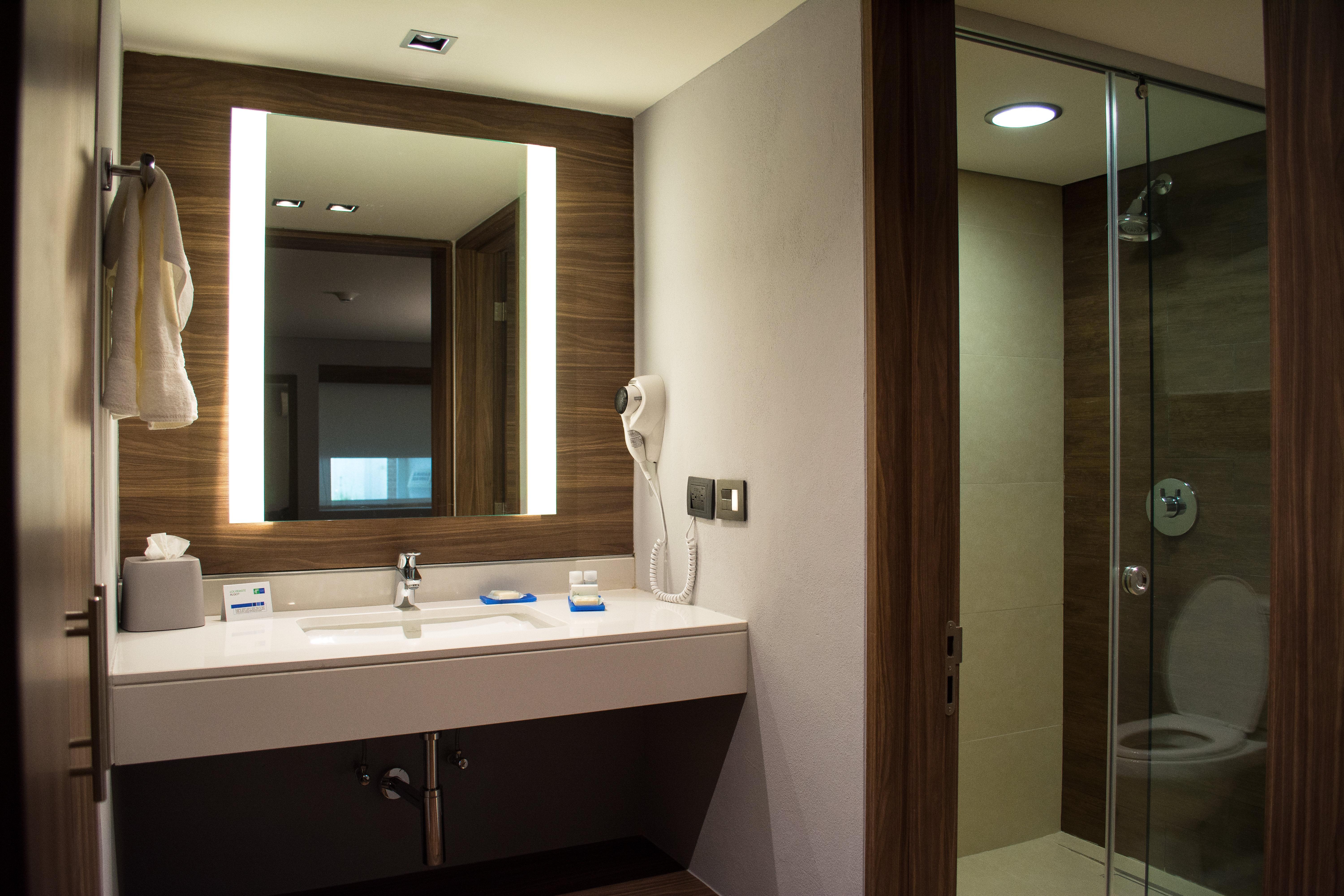 Holiday Inn Express Morelia By Ihg Экстерьер фото