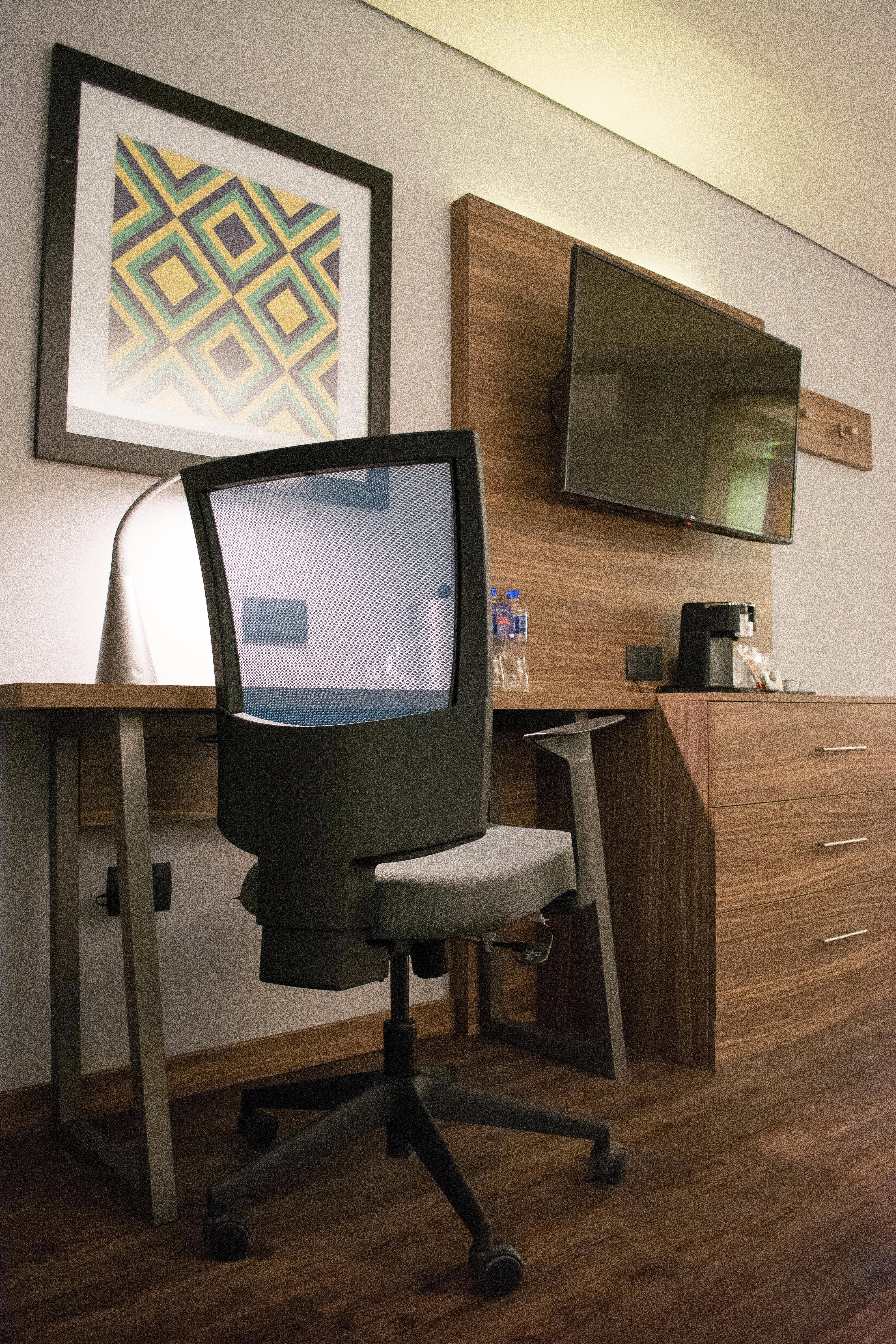 Holiday Inn Express Morelia By Ihg Экстерьер фото