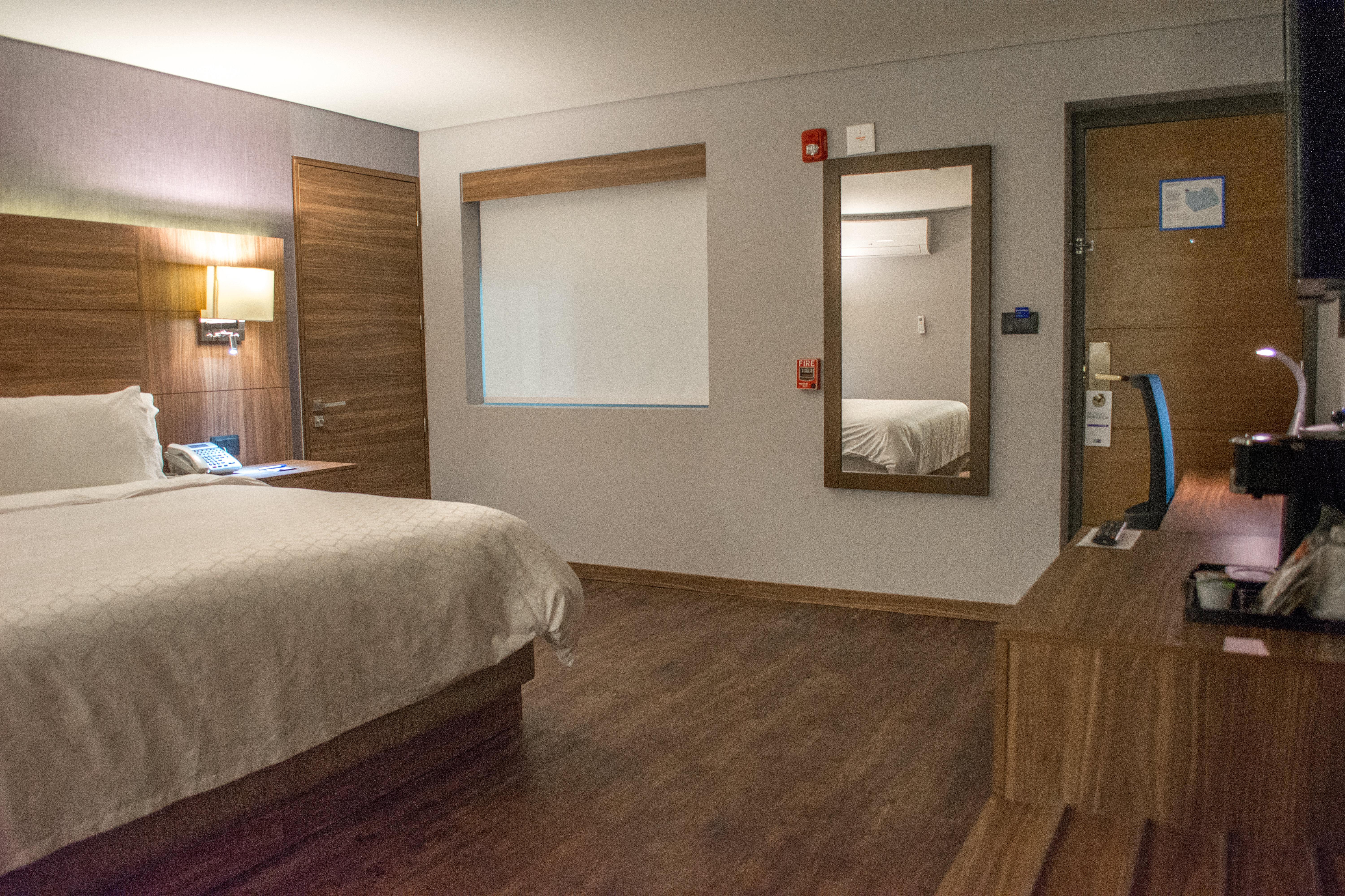Holiday Inn Express Morelia By Ihg Экстерьер фото