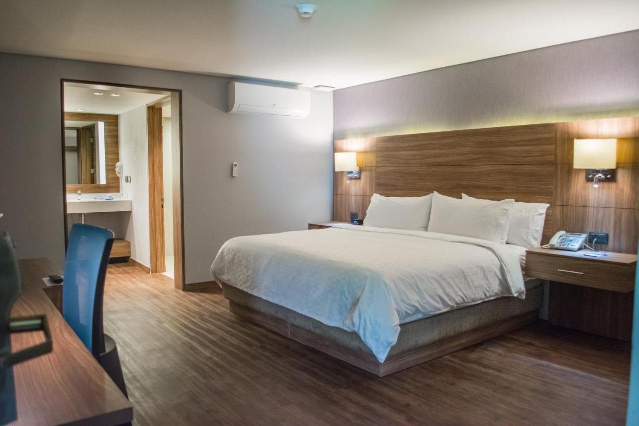 Holiday Inn Express Morelia By Ihg Экстерьер фото