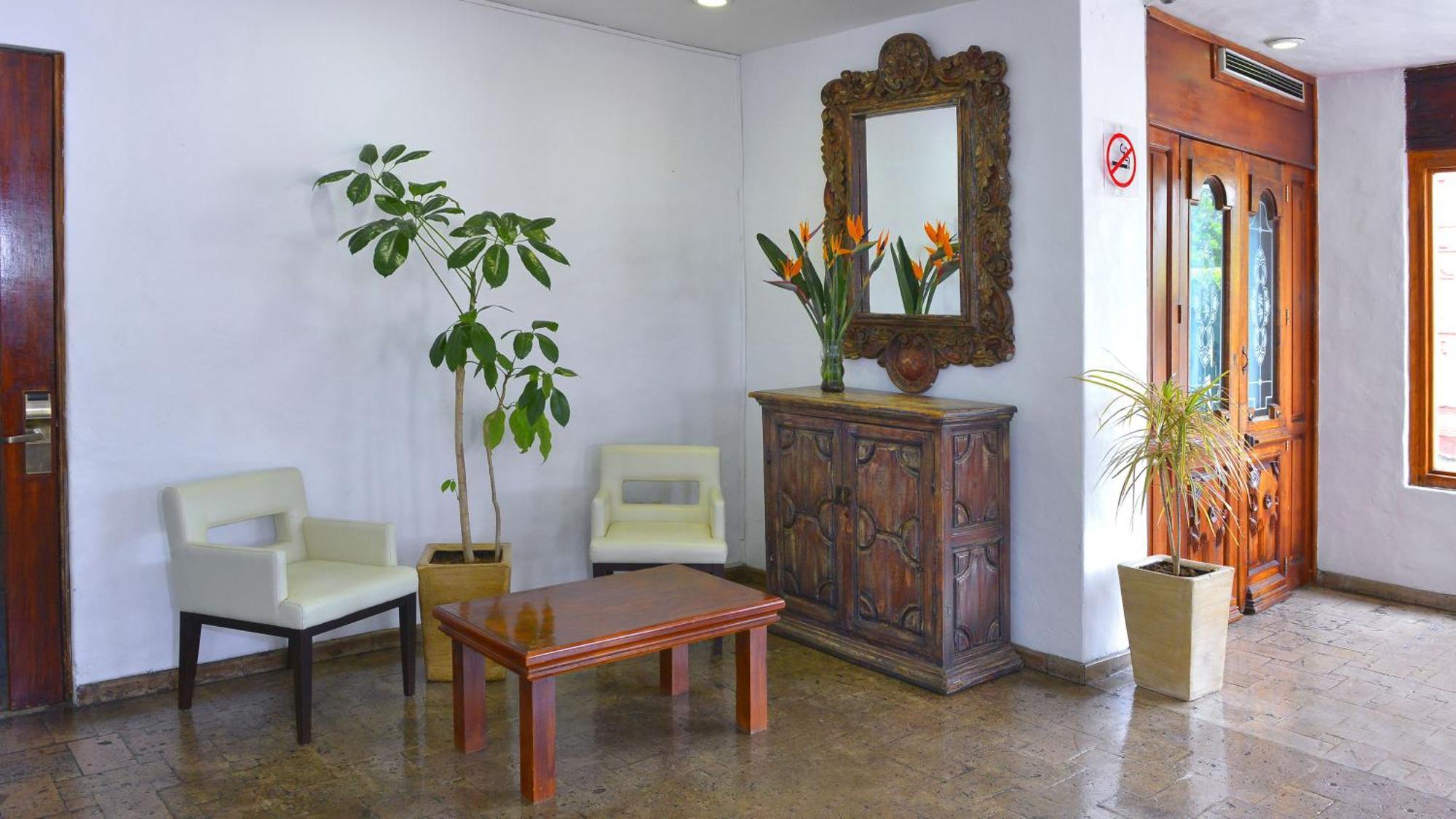 Holiday Inn Express Morelia By Ihg Экстерьер фото