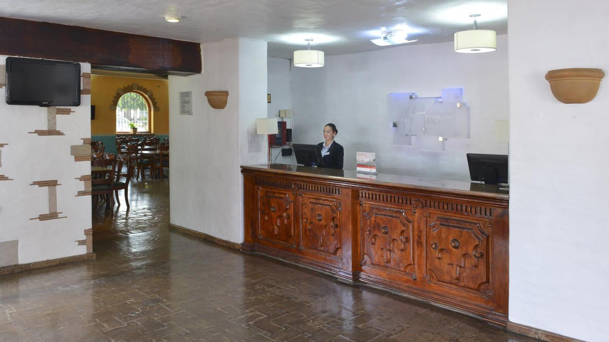 Holiday Inn Express Morelia By Ihg Экстерьер фото